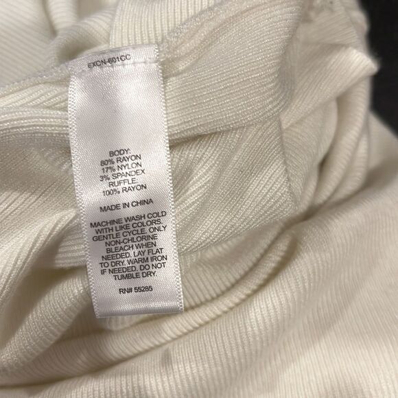- - Express cream ribbed off the shoulder ruffled top NWOT petite x-small … - Picture 5 of 5
